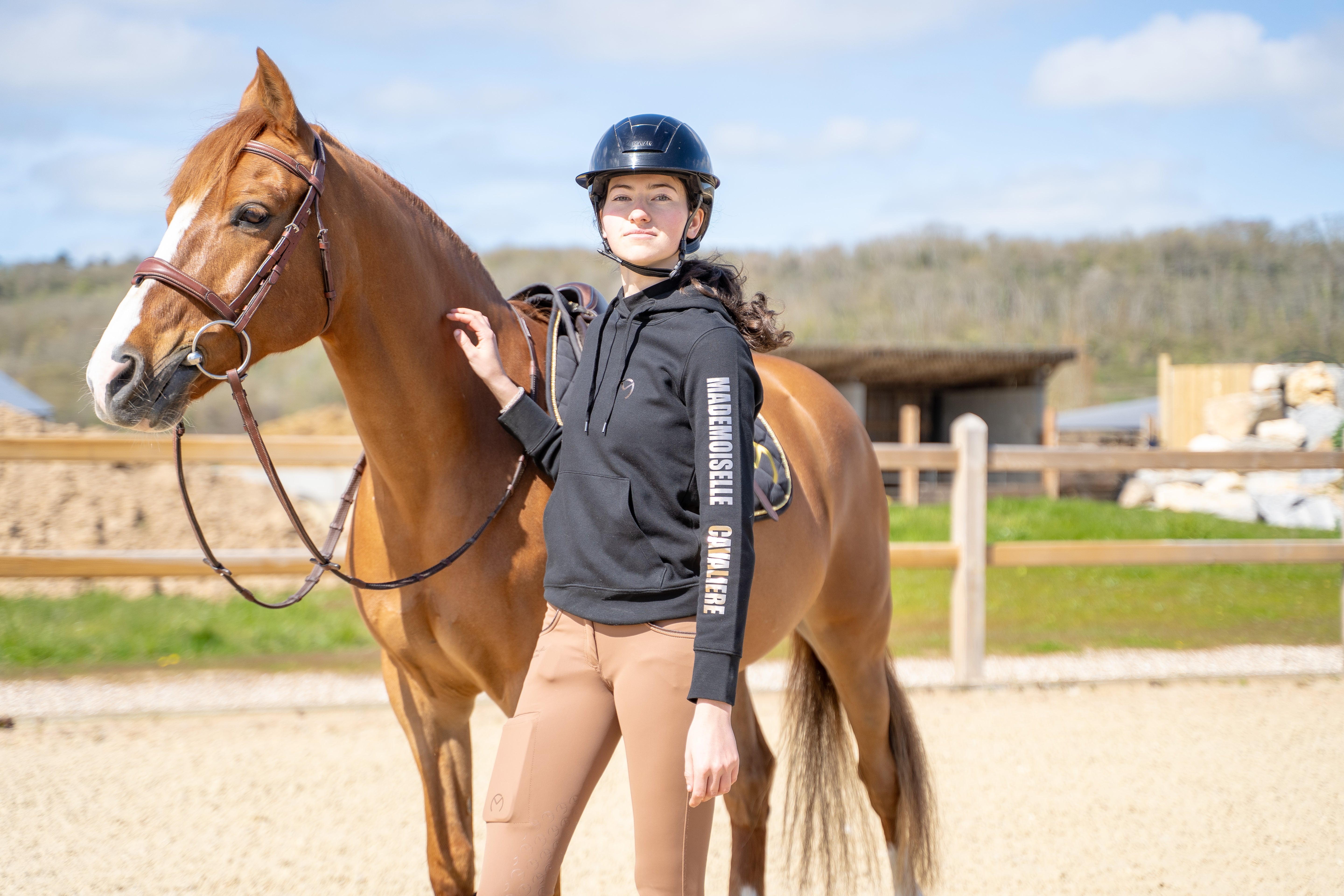 PACK SWEAT SLEEVE BLACK GOLD / casquette / chaussettes / bracelet